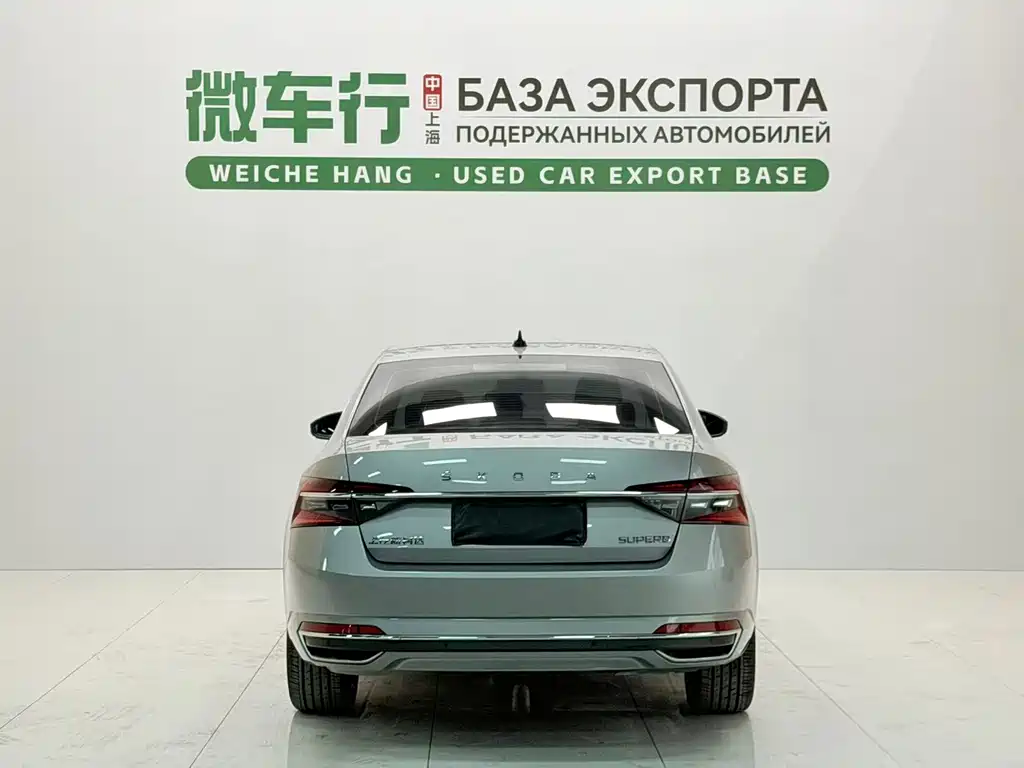 Skoda Superb — фото 5