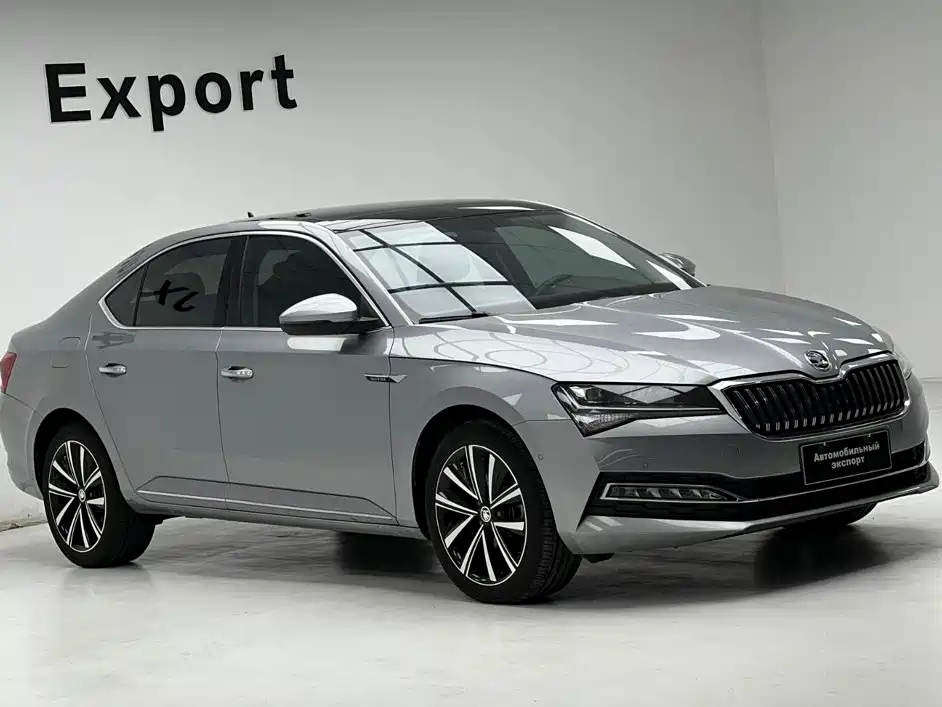 Skoda Superb — фото 3