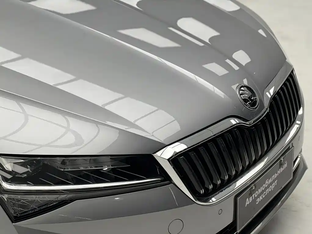 Skoda Superb — фото 5
