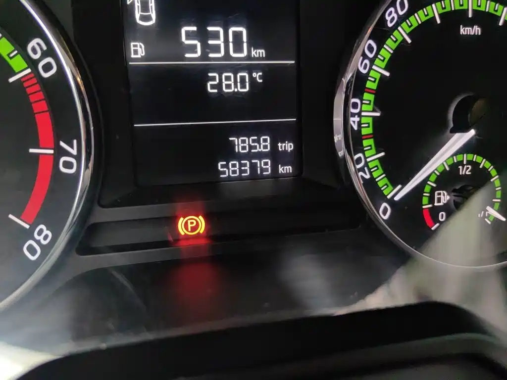 Skoda Octavia — фото 5