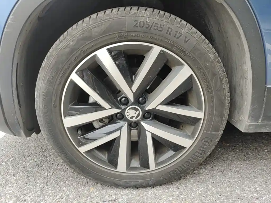 Skoda Kamiq — фото 23