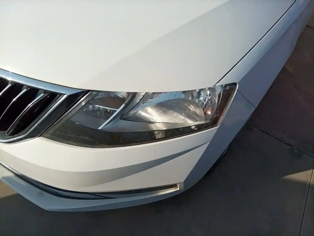 Skoda Rapid — фото 19