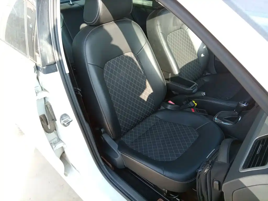 Skoda Rapid — фото 21