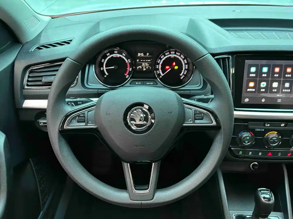 Skoda Kamiq — фото 3
