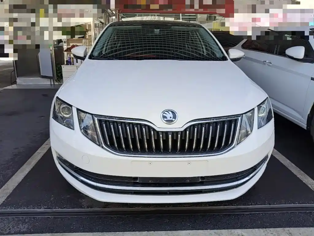 Skoda Octavia — фото 3