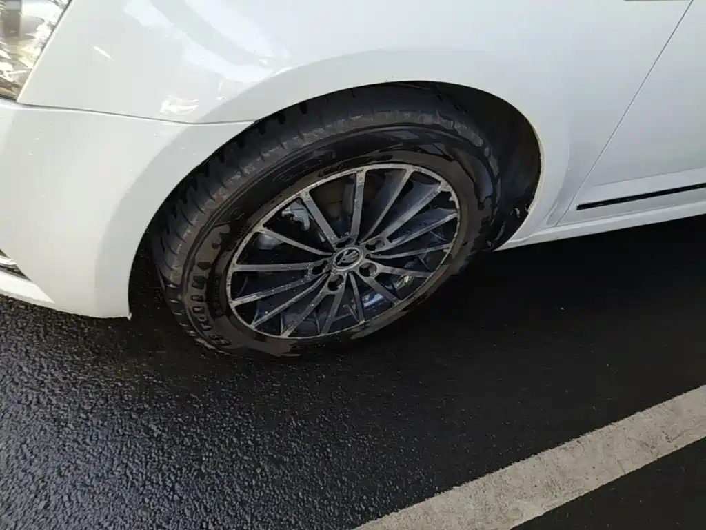 Skoda Octavia — фото 23