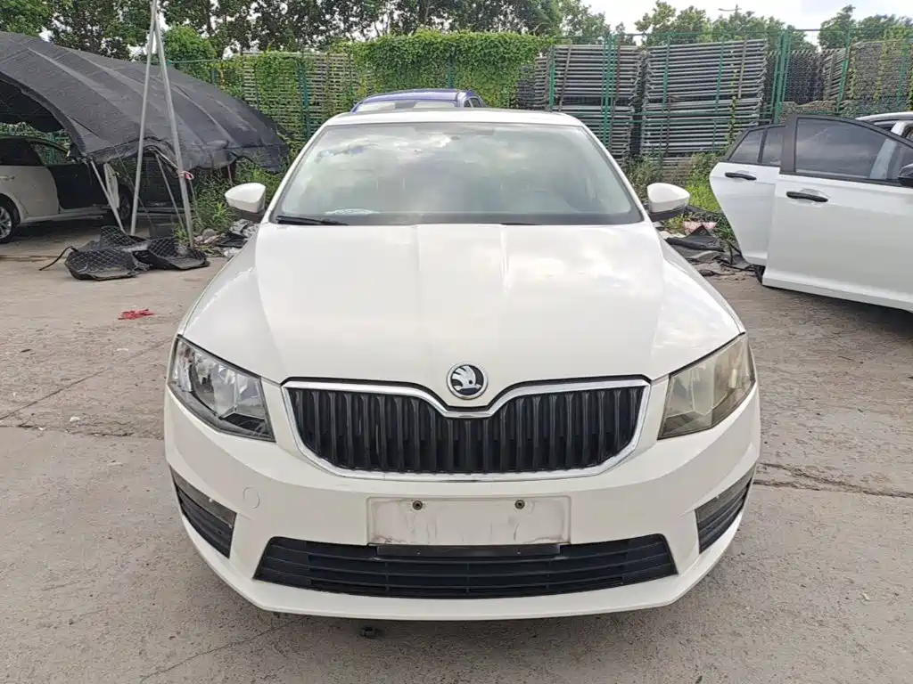 Skoda Octavia — фото 3