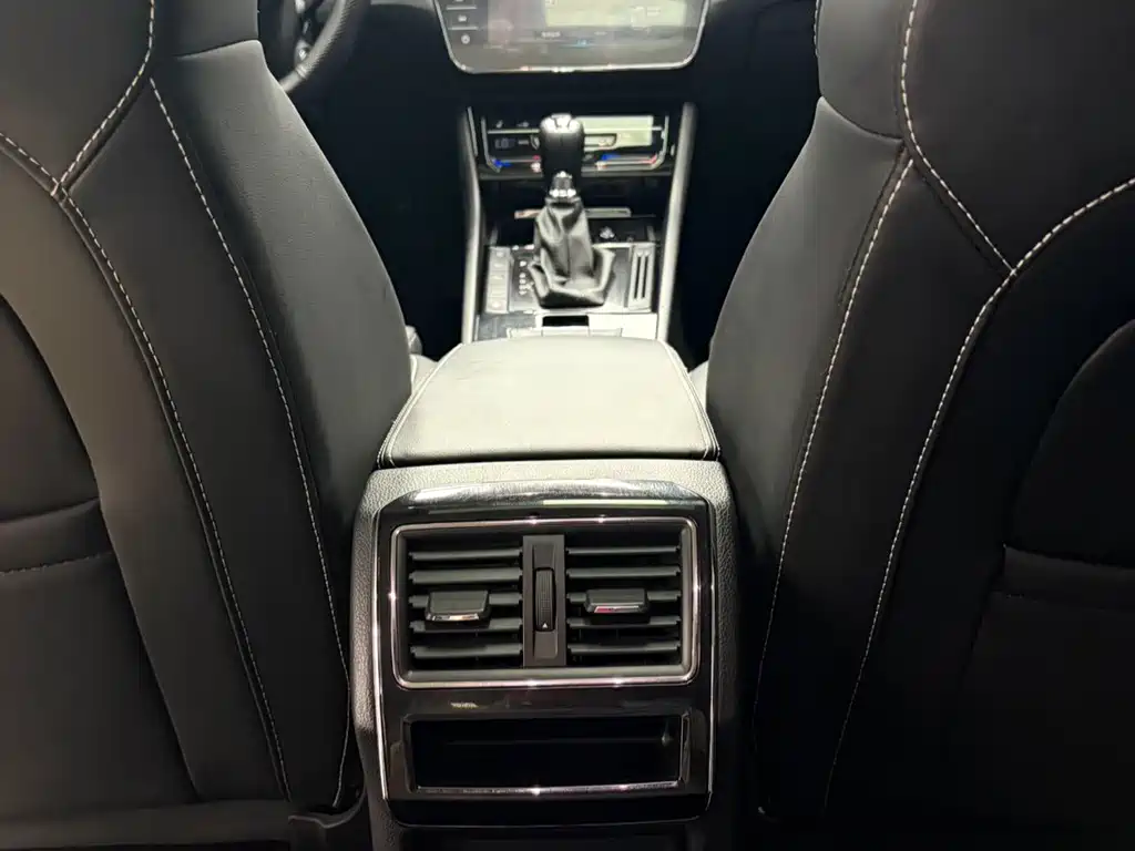 Skoda Superb — фото 14