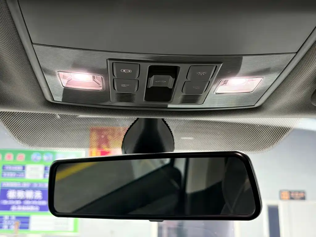 Skoda Superb — фото 19