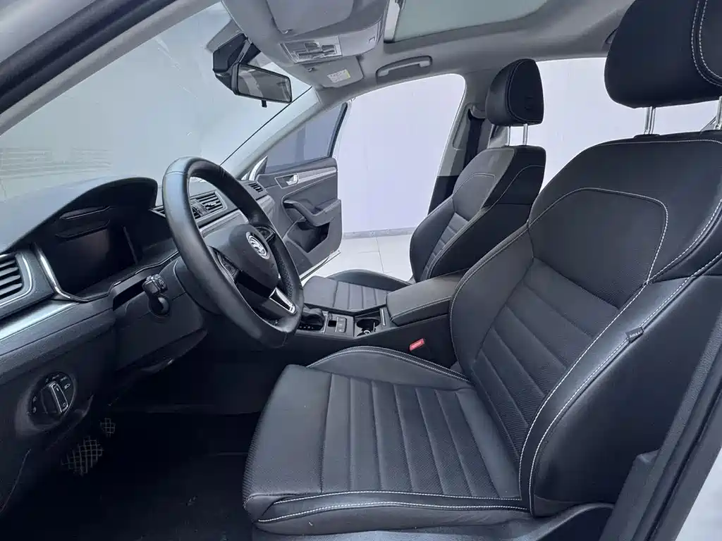 Skoda Superb — фото 13