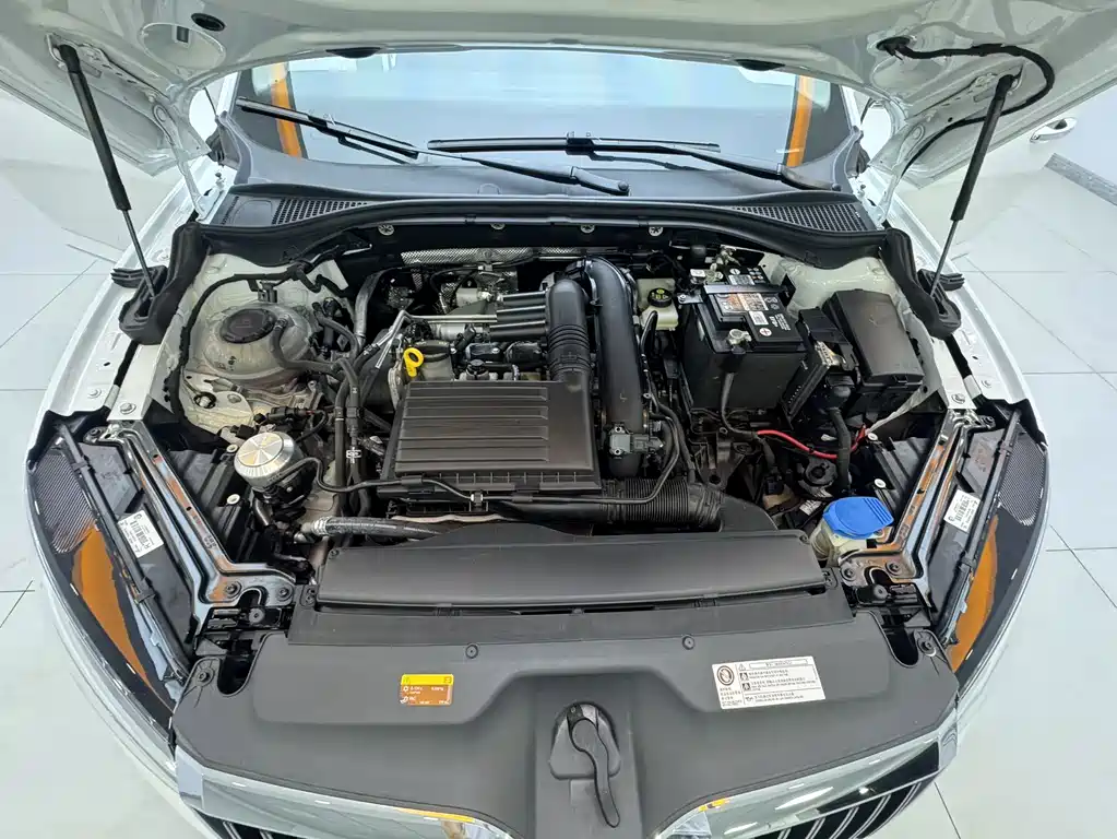 Skoda Superb — фото 16