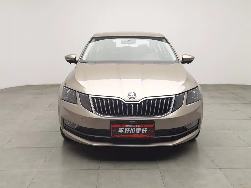 Skoda Octavia — фото 3