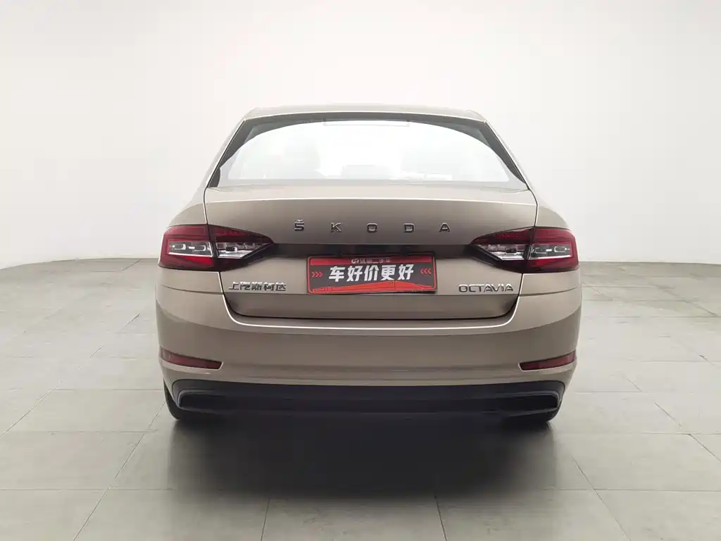Skoda Octavia — фото 4
