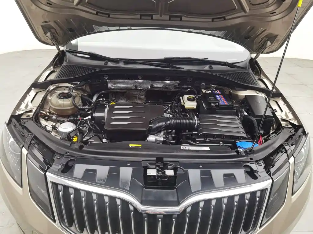Skoda Octavia — фото 6