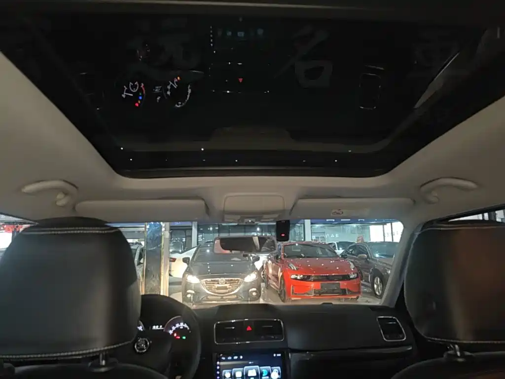 Skoda Yeti — фото 18