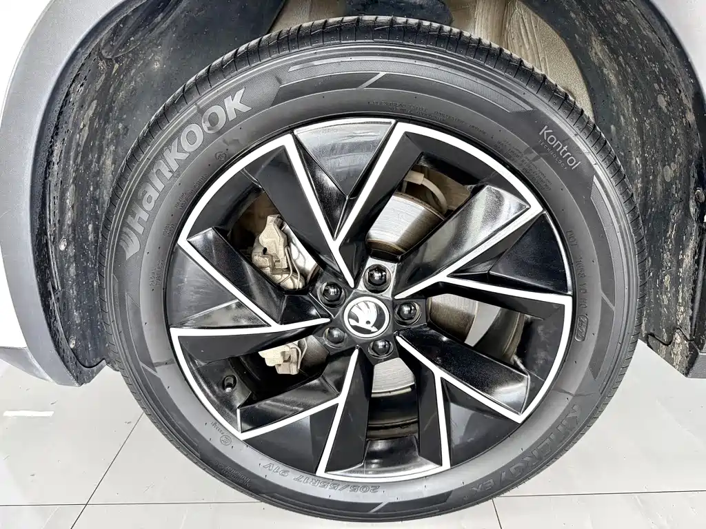 Skoda Kamiq — фото 14