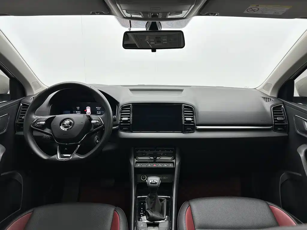 Skoda Karoq — фото 7