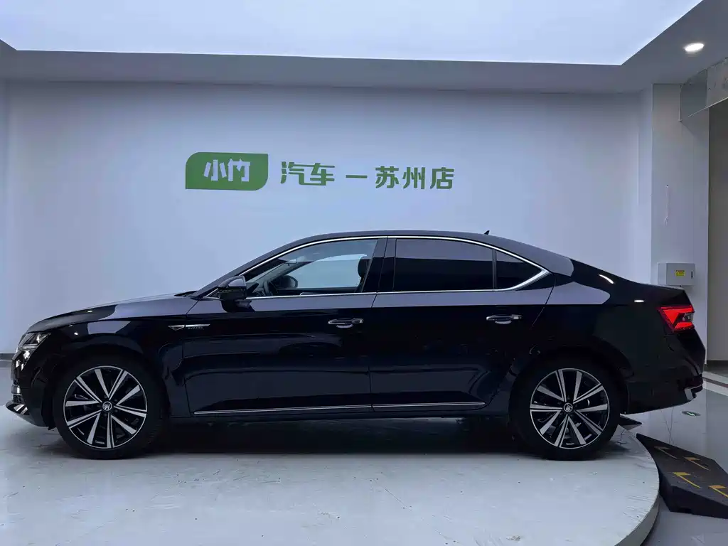 Skoda Superb — фото 8