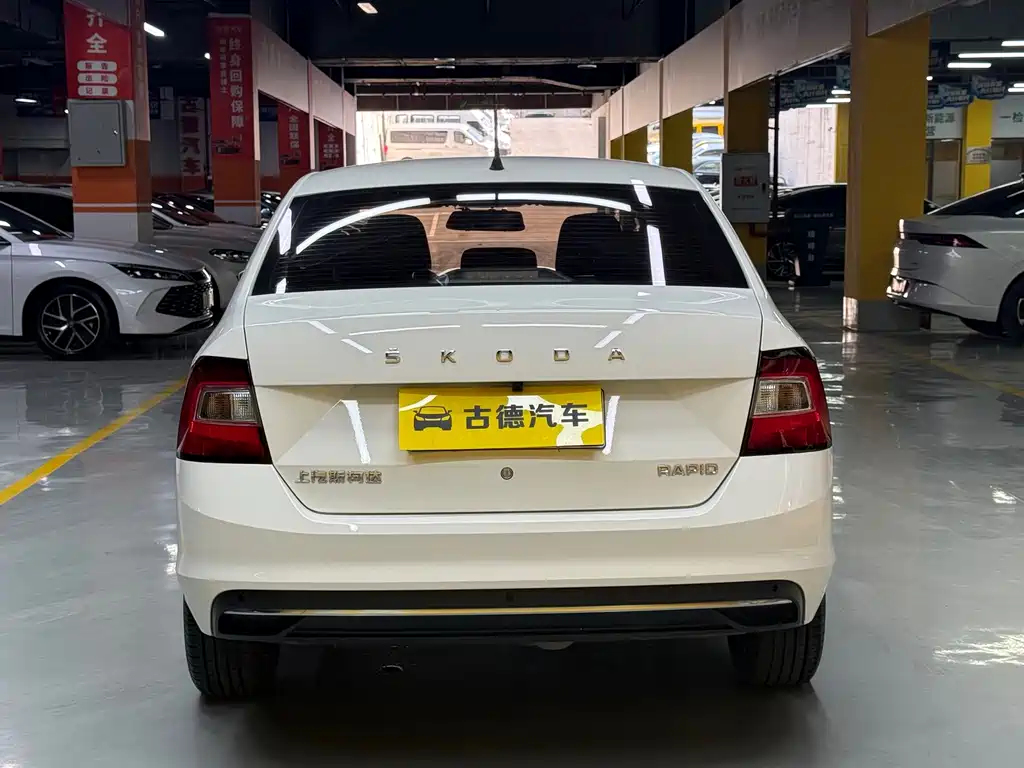 Skoda Rapid — фото 6