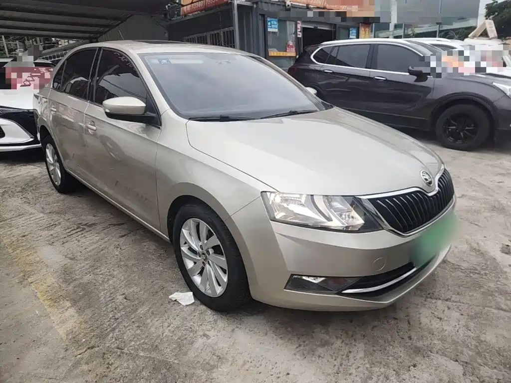 Skoda Rapid — фото 4