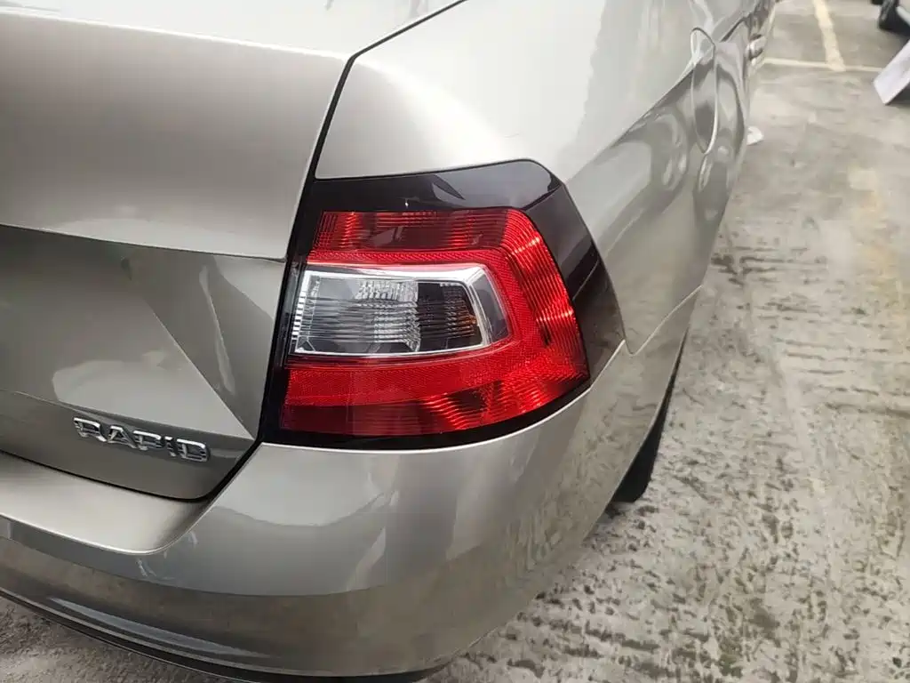 Skoda Rapid — фото 8