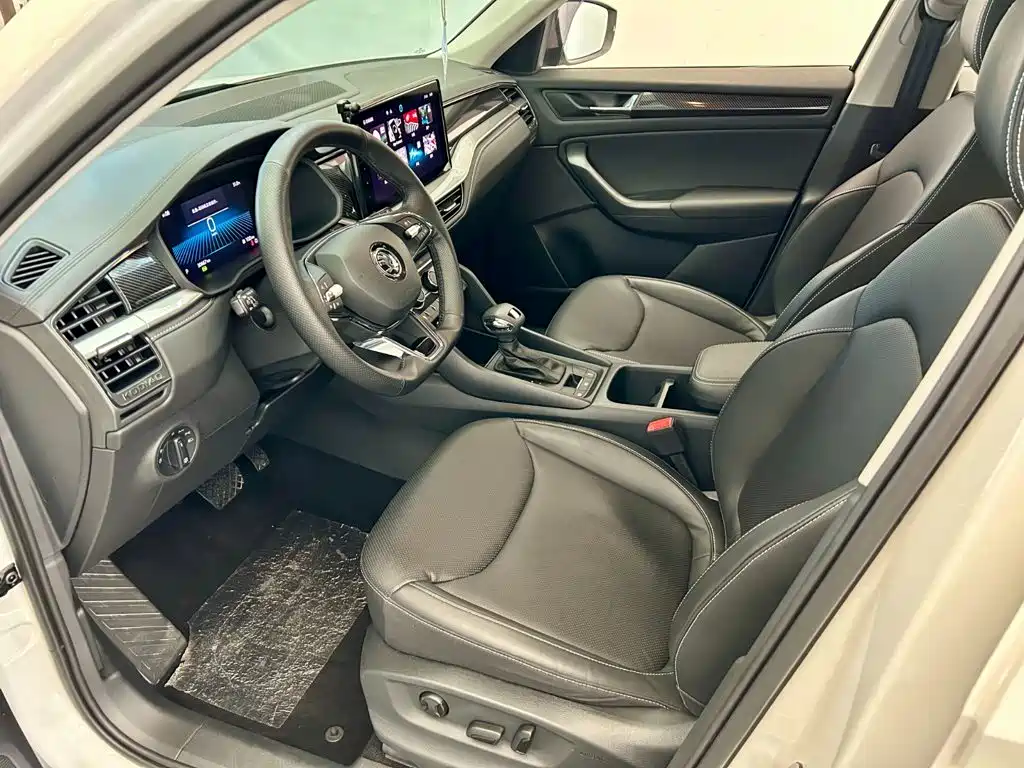 Skoda Kodiaq — фото 6
