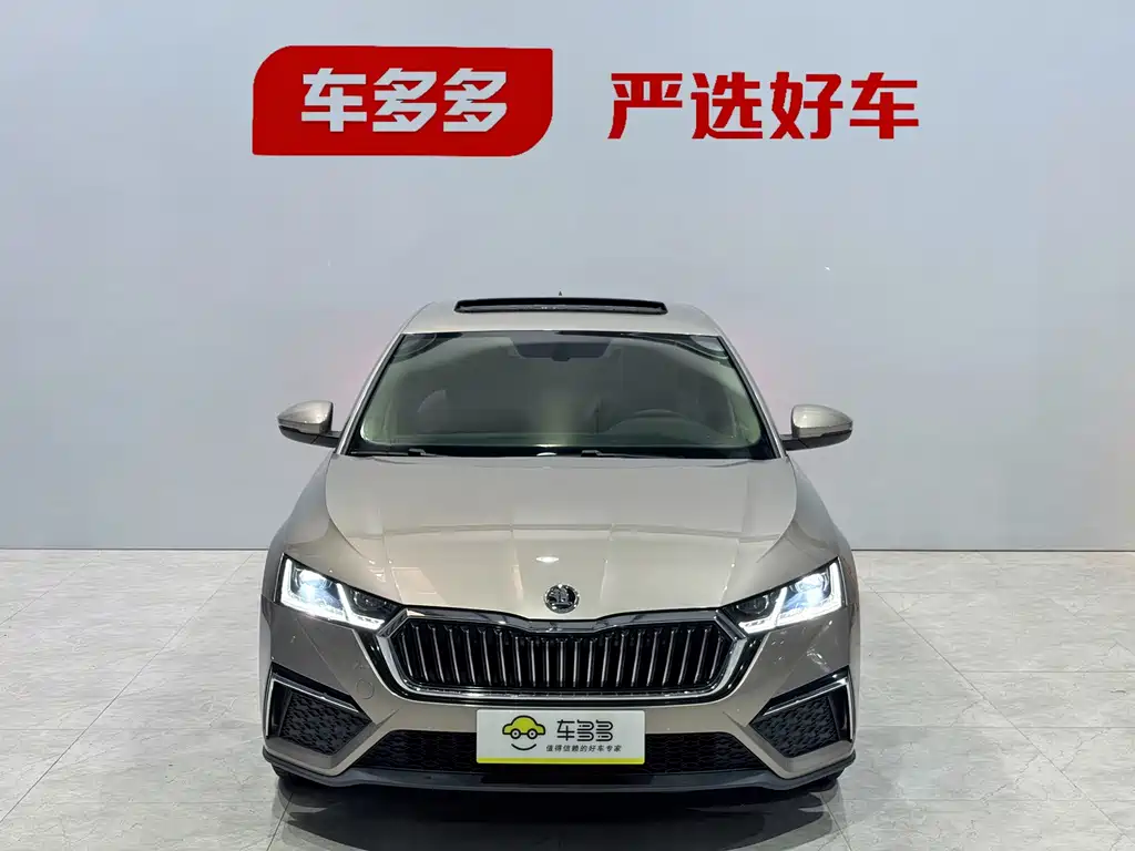 Skoda Octavia — фото 2
