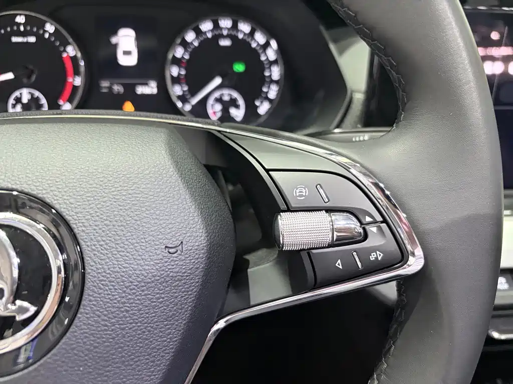 Skoda Octavia — фото 14