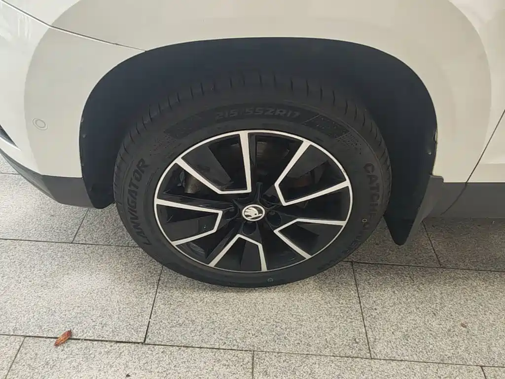 Skoda Karoq — фото 23