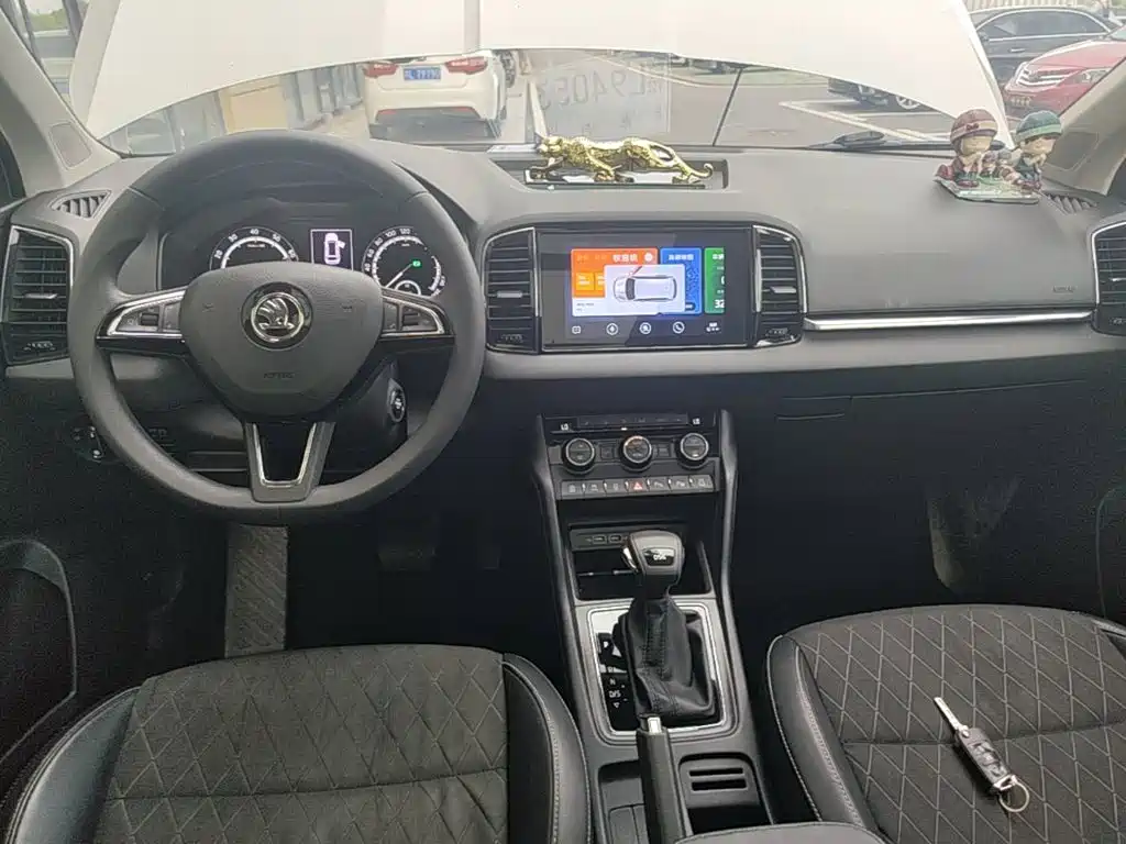 Skoda Karoq — фото 10
