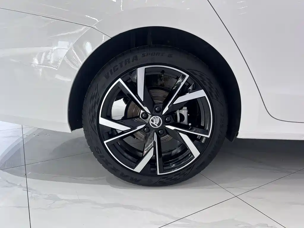 Skoda Octavia — фото 19