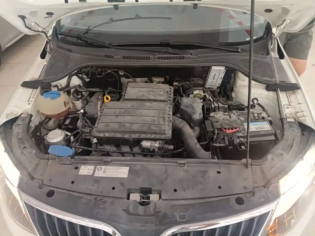 Skoda Rapid — фото 20