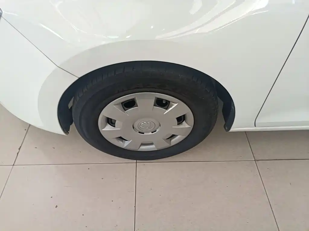 Skoda Rapid — фото 23