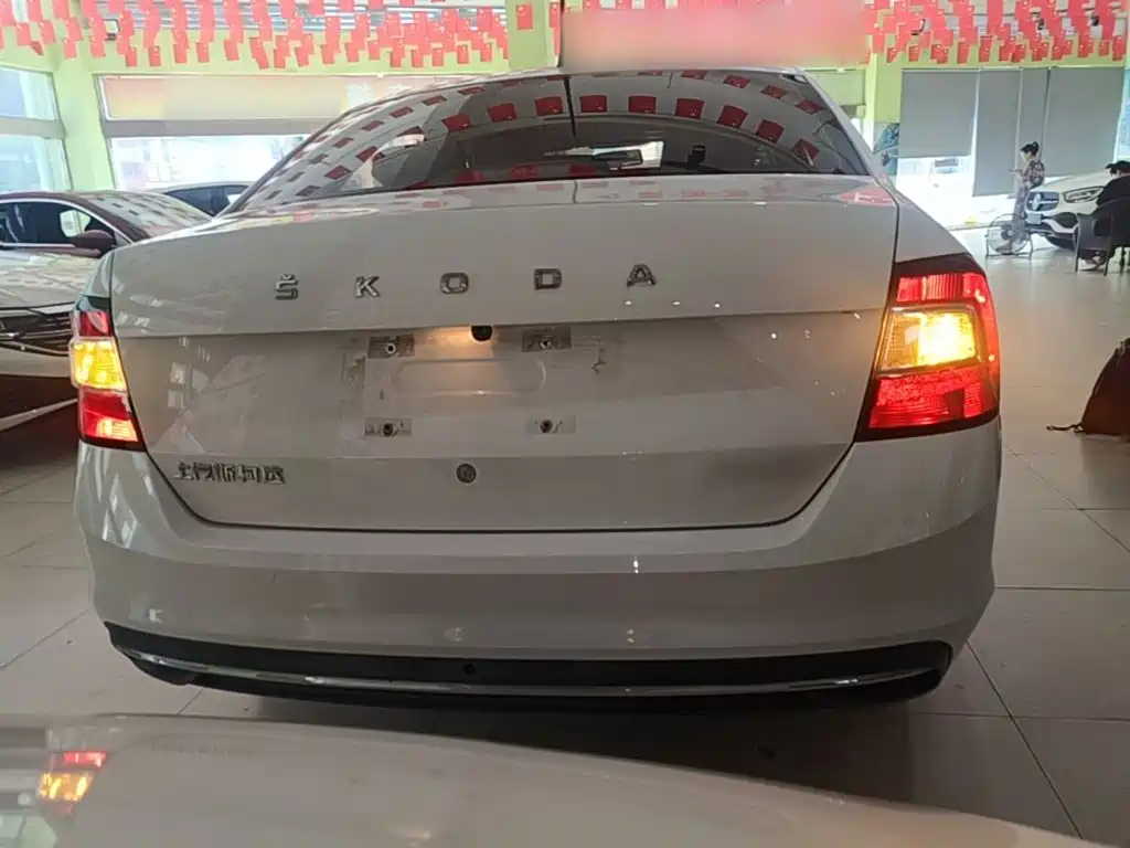 Skoda Rapid — фото 6