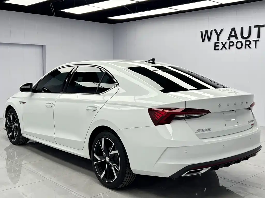 Skoda Octavia — фото 6
