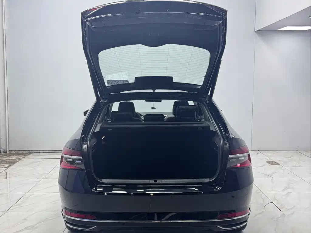 Skoda Superb — фото 17