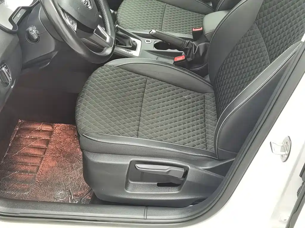 Skoda Octavia — фото 20