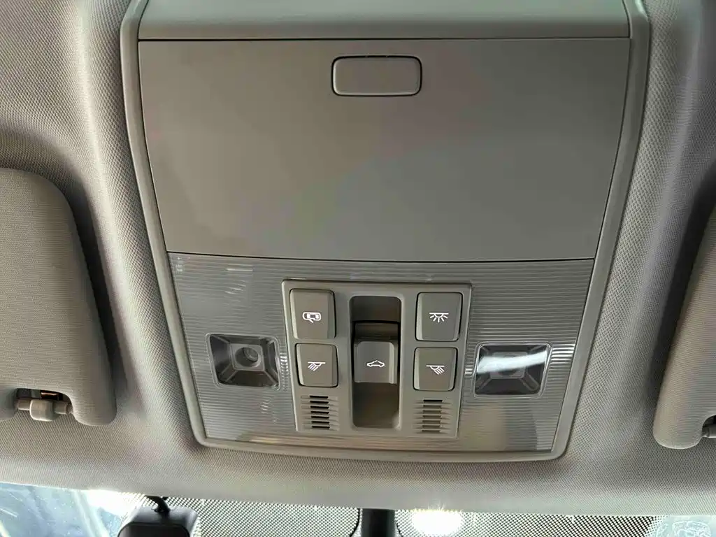 Skoda Superb — фото 14