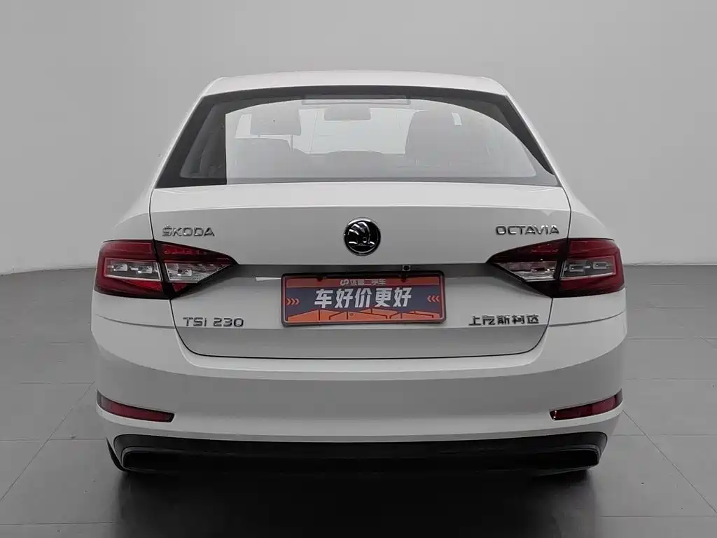 Skoda Octavia — фото 4