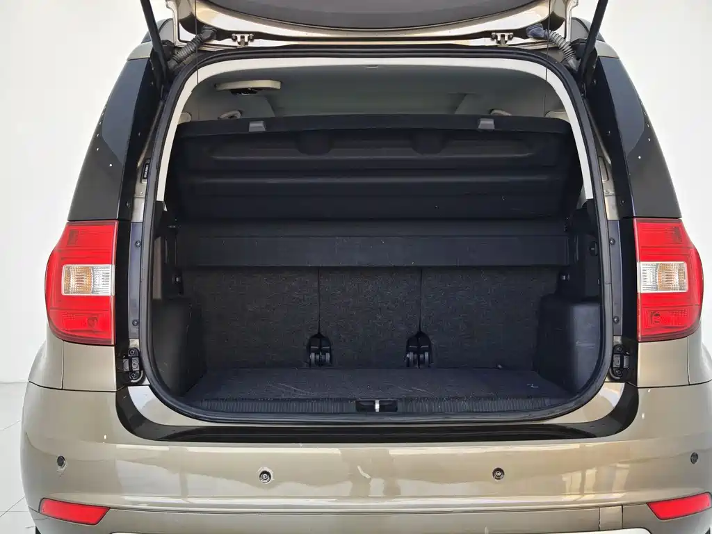 Skoda Yeti — фото 21