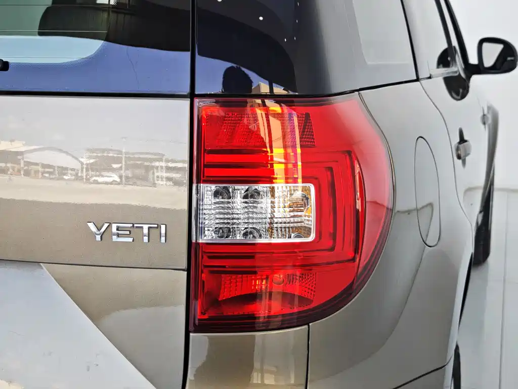 Skoda Yeti — фото 22