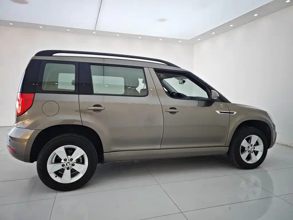 Skoda Yeti — фото 25