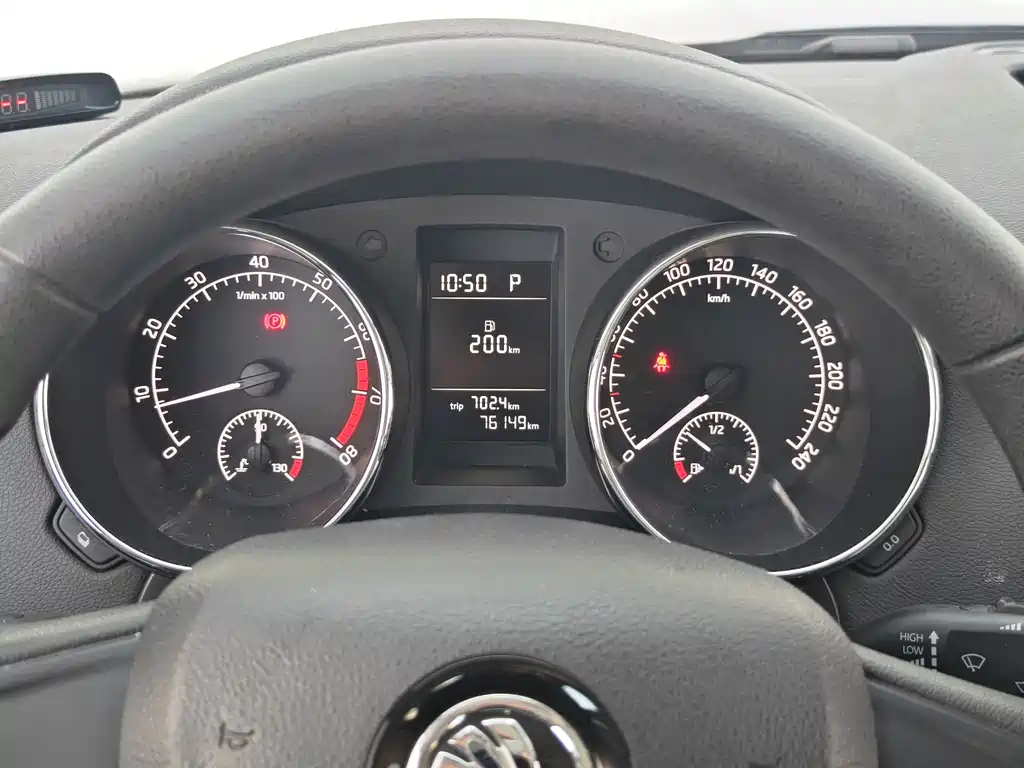 Skoda Yeti — фото 30