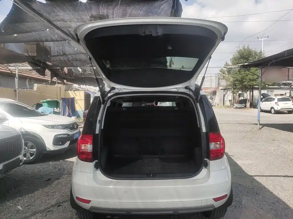Skoda Yeti — фото 19