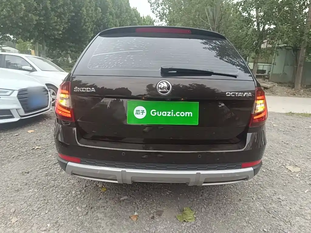 Skoda Octavia — фото 6