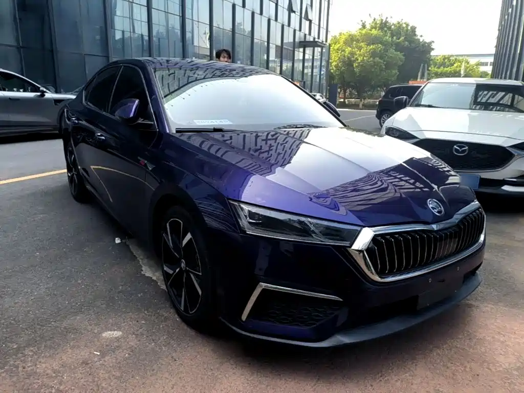 Skoda Octavia — фото 4