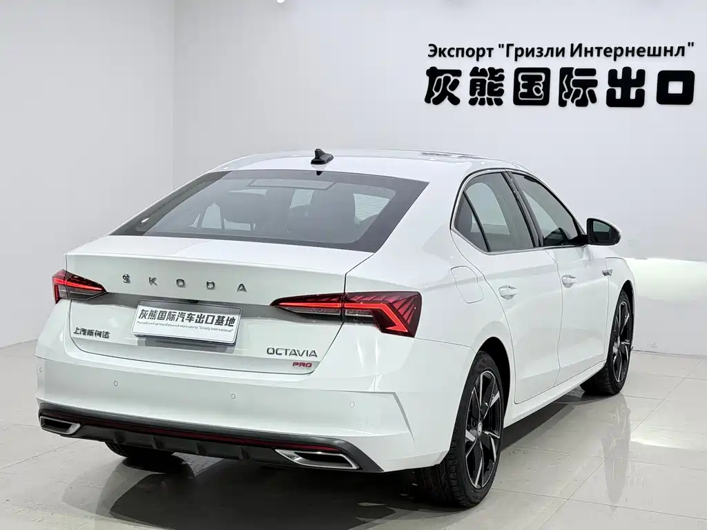 Skoda Octavia — фото 6