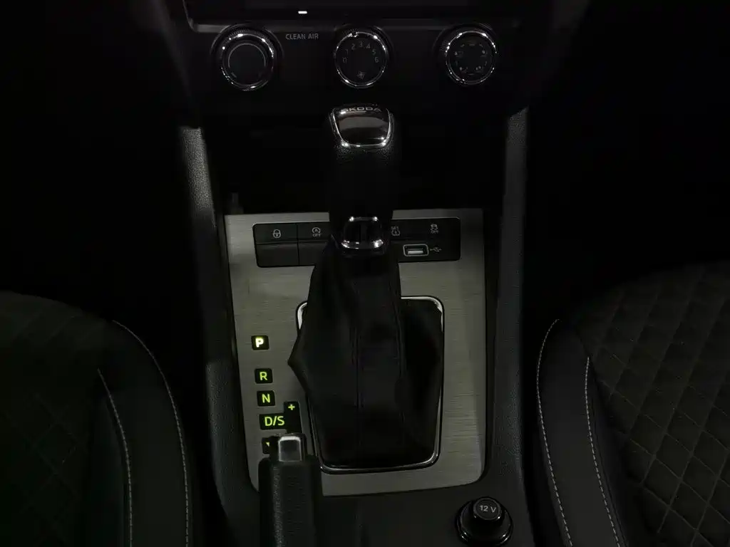 Skoda Octavia — фото 13