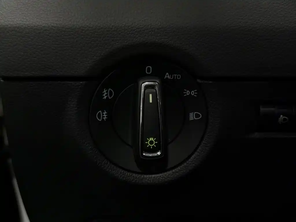 Skoda Octavia — фото 21