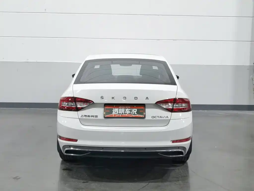 Skoda Octavia — фото 4